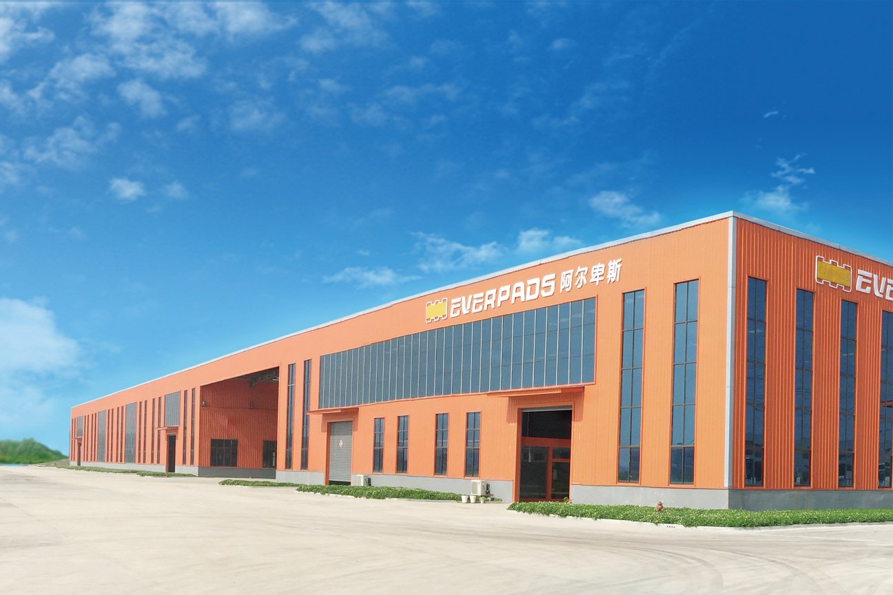 阿爾卑斯工廠形象圖 阿爾卑斯工廠形象圖