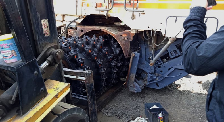 Evderpads Blog_Installing Everpads Patented TH12 Milling Drum